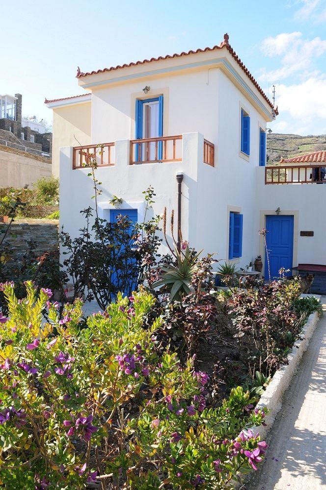 Ménites Mainades Maisonettes & Studios מראה חיצוני תמונה
