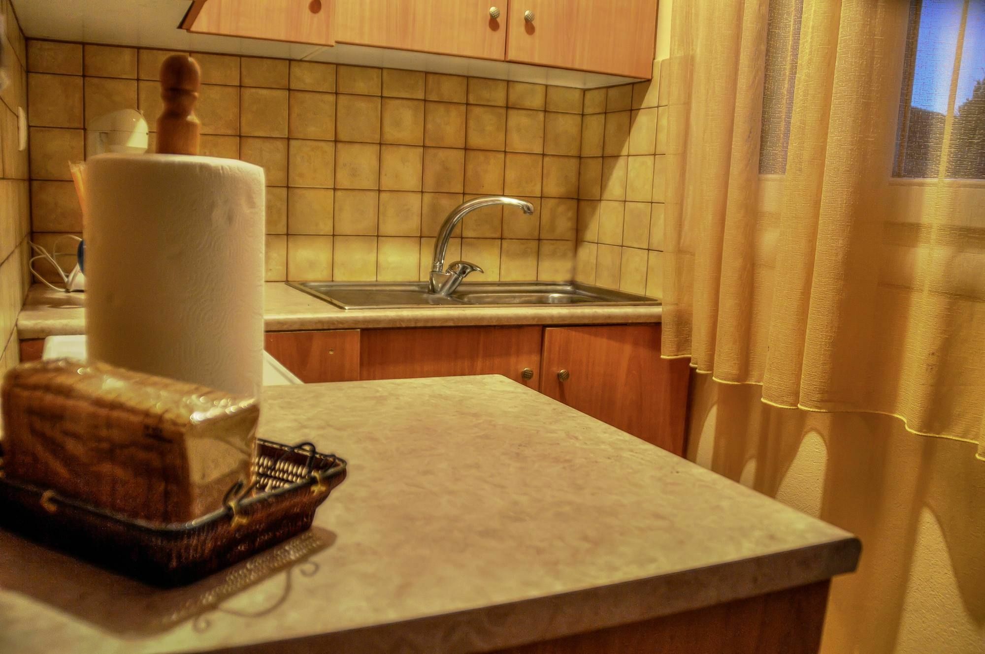 Ménites Mainades Maisonettes & Studios מראה חיצוני תמונה